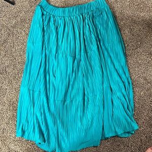 TORRID PLEATED SKIRT